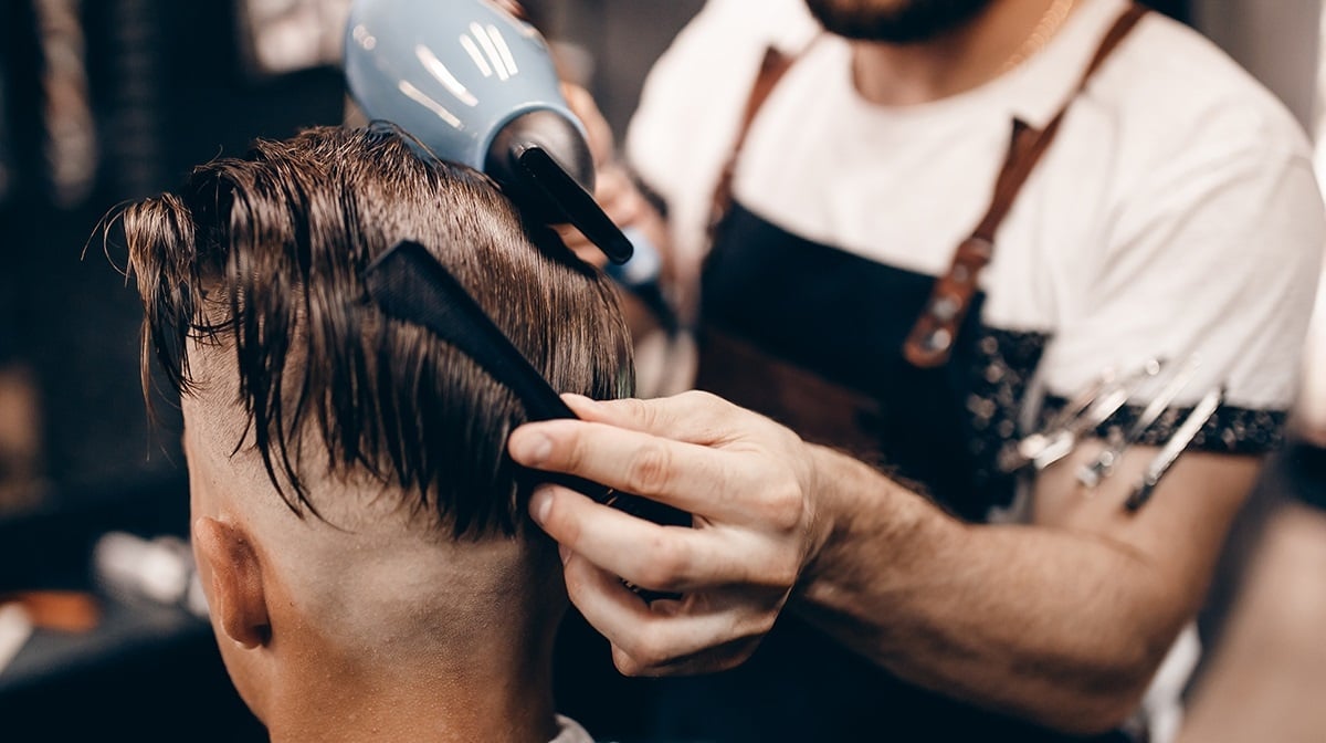 Gespleten punten bij mannen - tips voor sterk haar